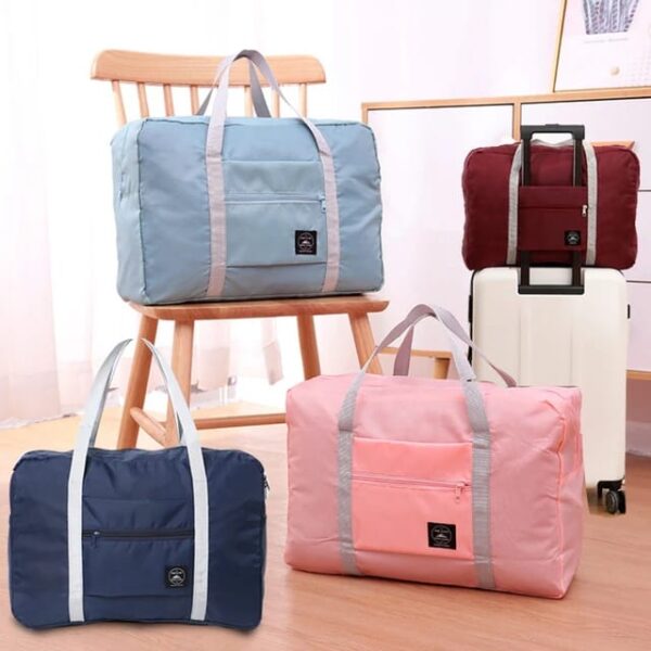 Multifunctional Large Capacity Folding Waterproof Travel Bag (Random Color)